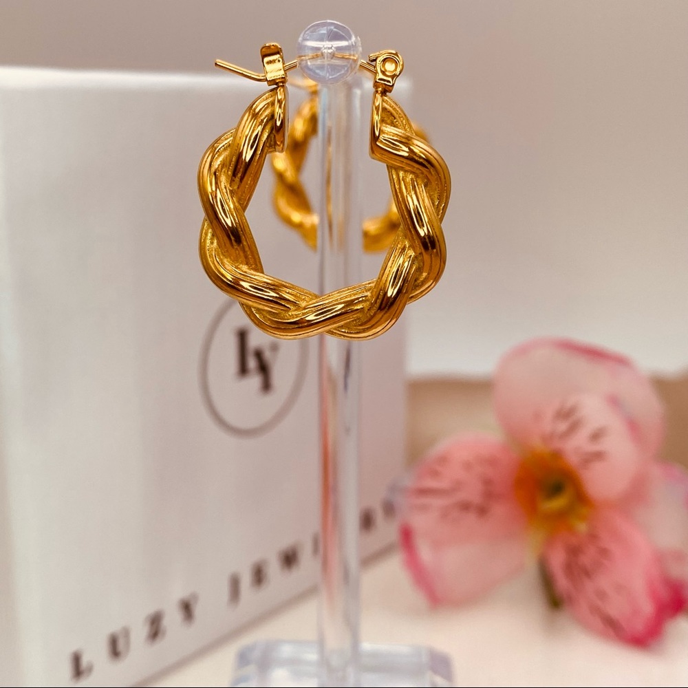 18k Gold Twisted C Shaped Hoop Earrings - Picture 6 of 9